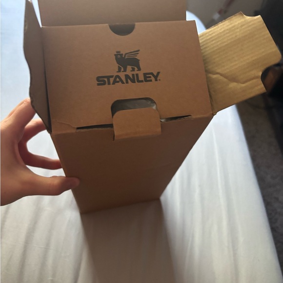 Stanley pink 30 ounce Tumblr - Picture 6 of 6